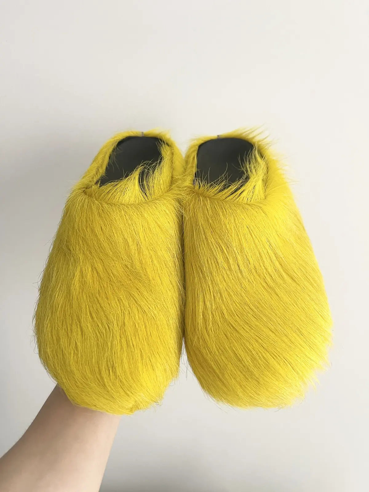 Marni Yellow Fussbett Loafers