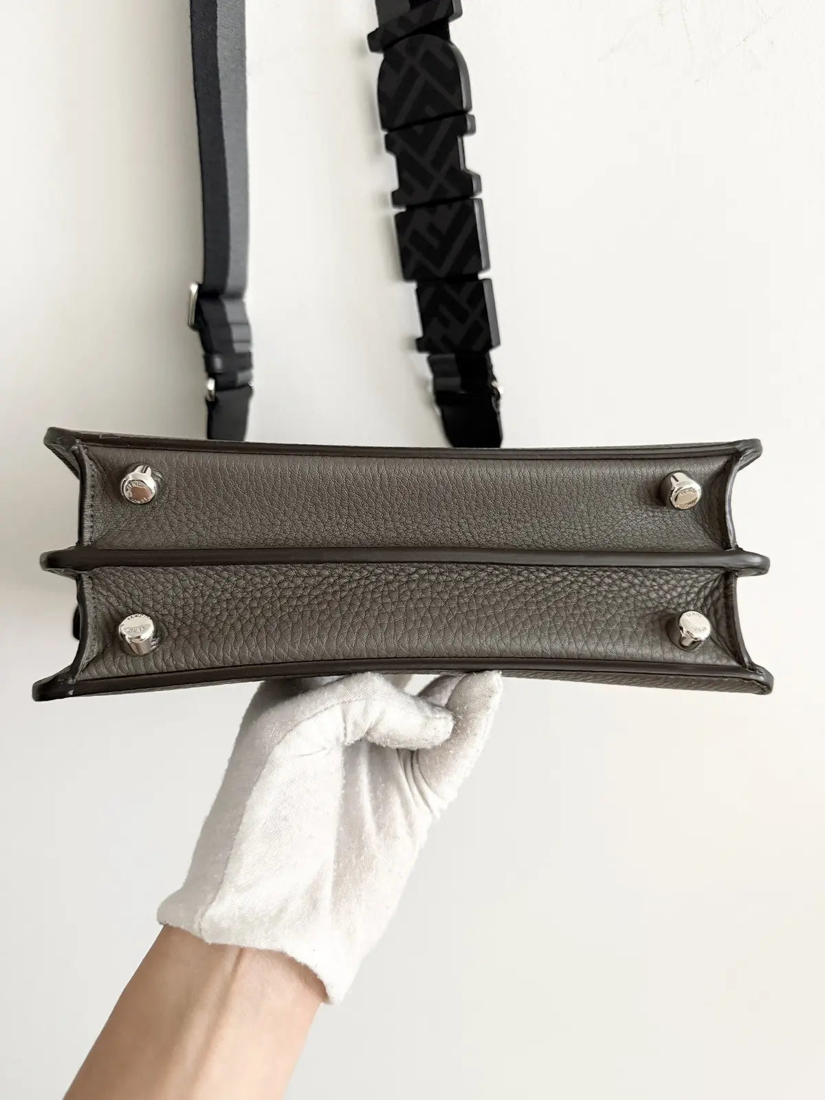 Fendi Peekaboo Iseeu Small Handbag