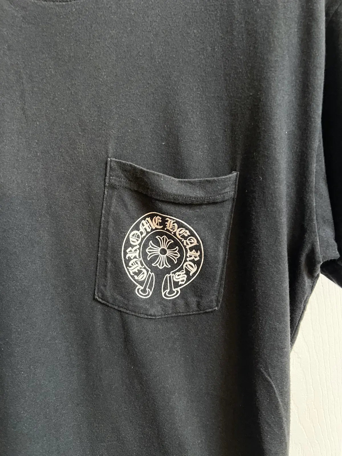 Chrome Hearts Honolulu Cross Symbol Pocket Tee