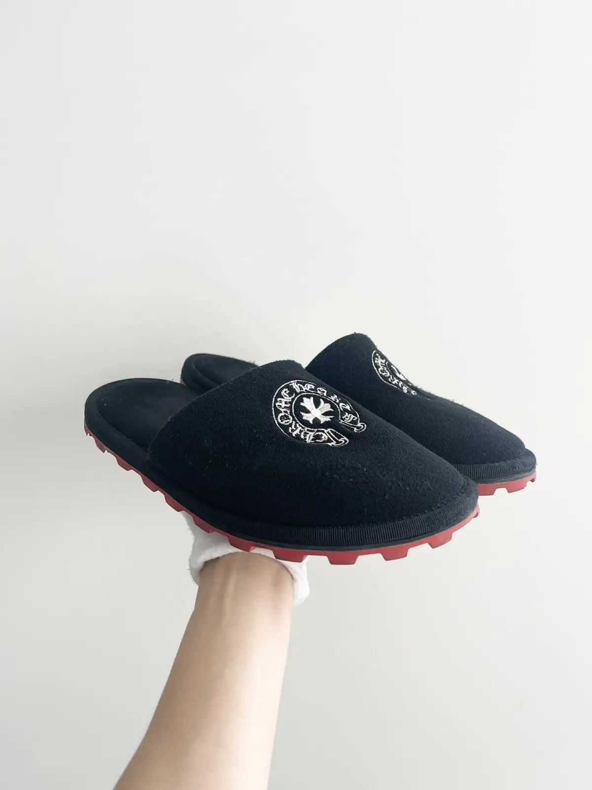 Chrome Hearts Jumbo Embroidered Horseshoe Slippers