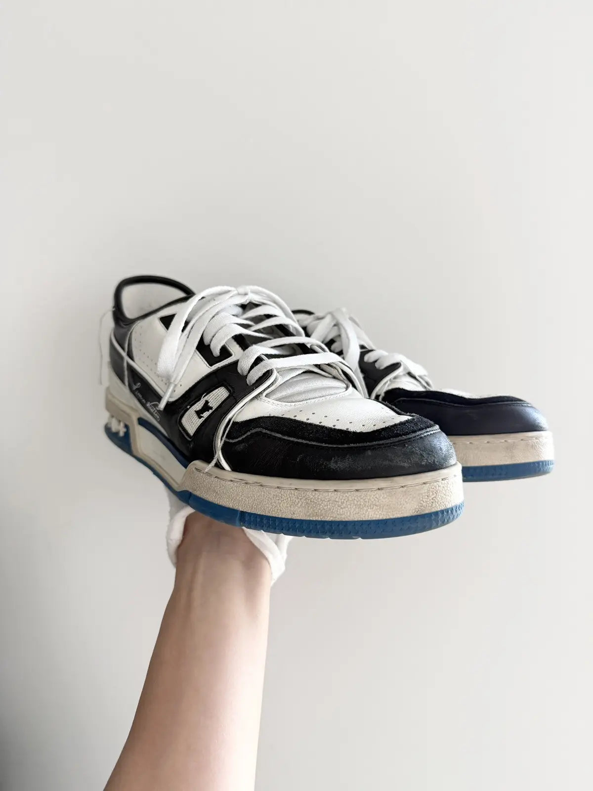 Louis Vuitton Trainer Virgil Abloh White Black Blue