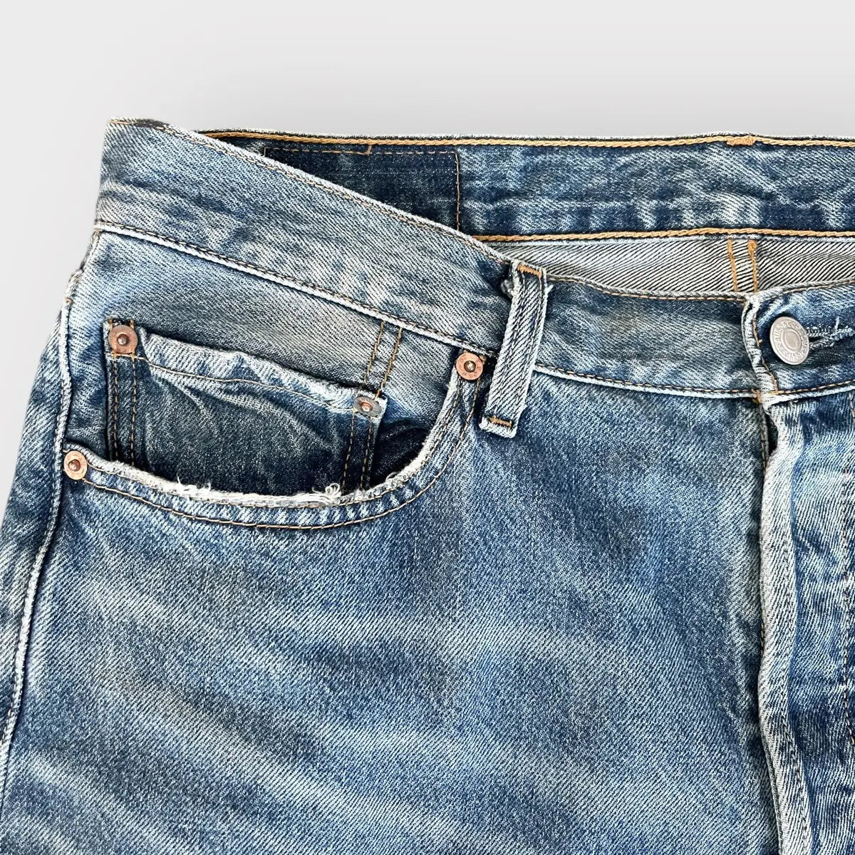 2000s Levi's Korea 501 Fading Coloration Denim Jeans