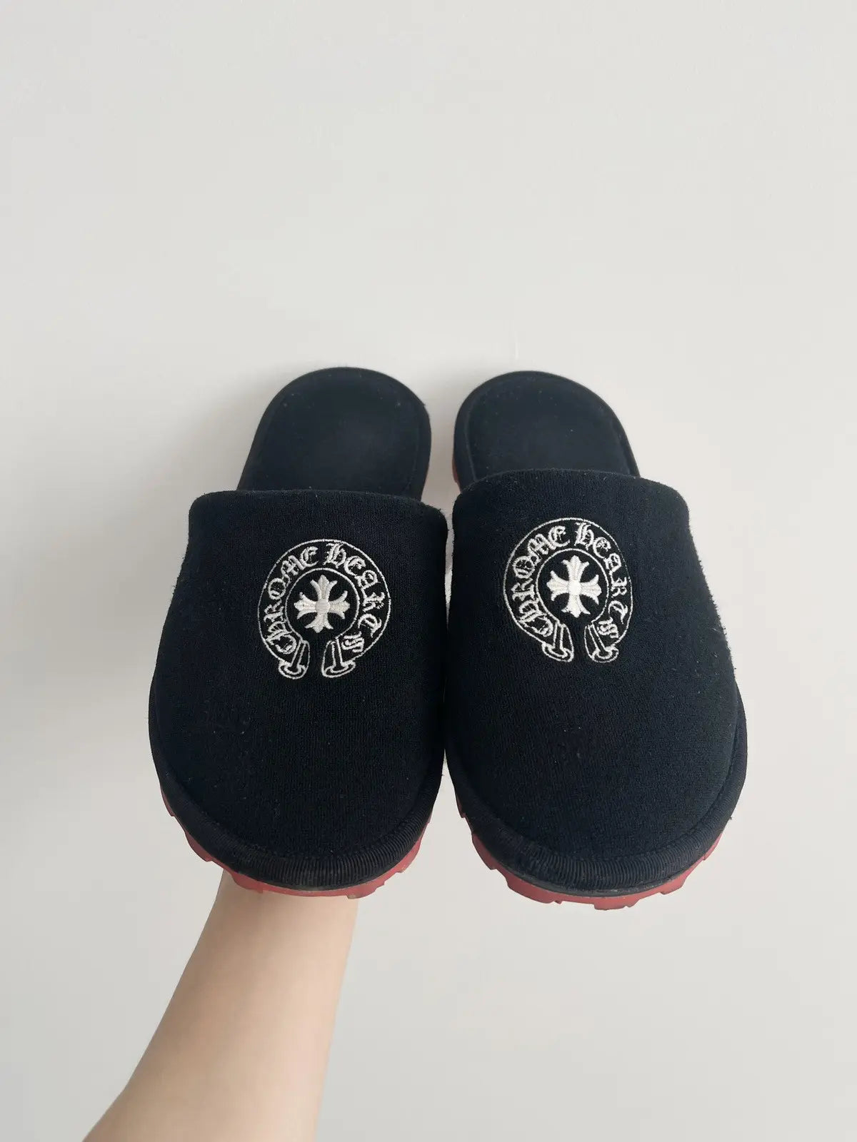 Chrome Hearts Jumbo Embroidered Horseshoe Slippers