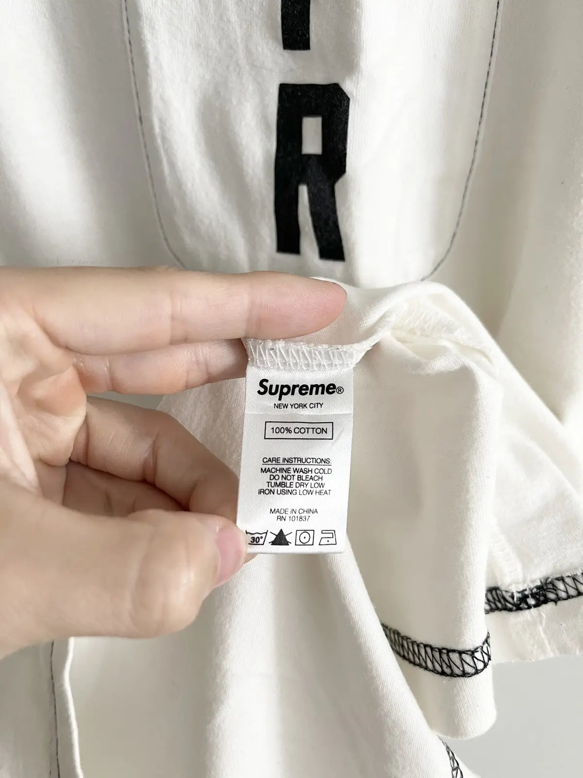 2020 Supreme Contrast Stitch Pocket Tee