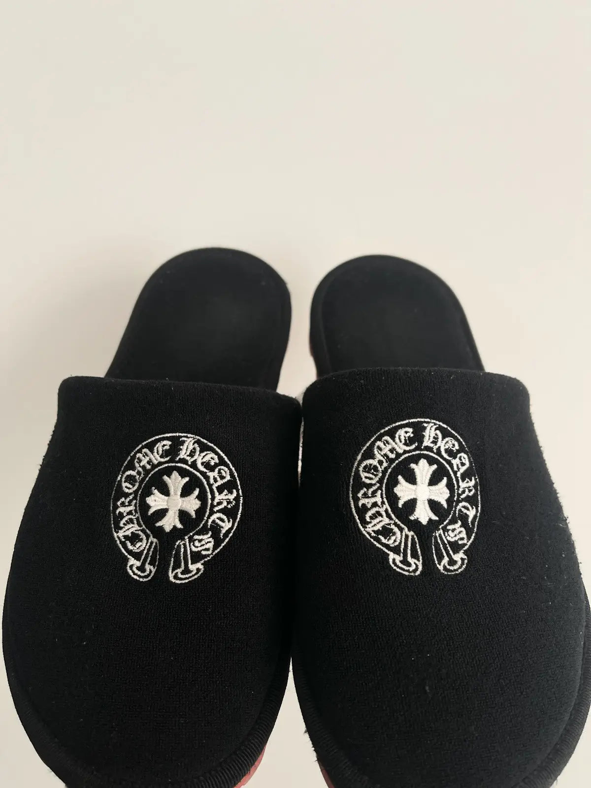 Chrome Hearts Jumbo Embroidered Horseshoe Slippers