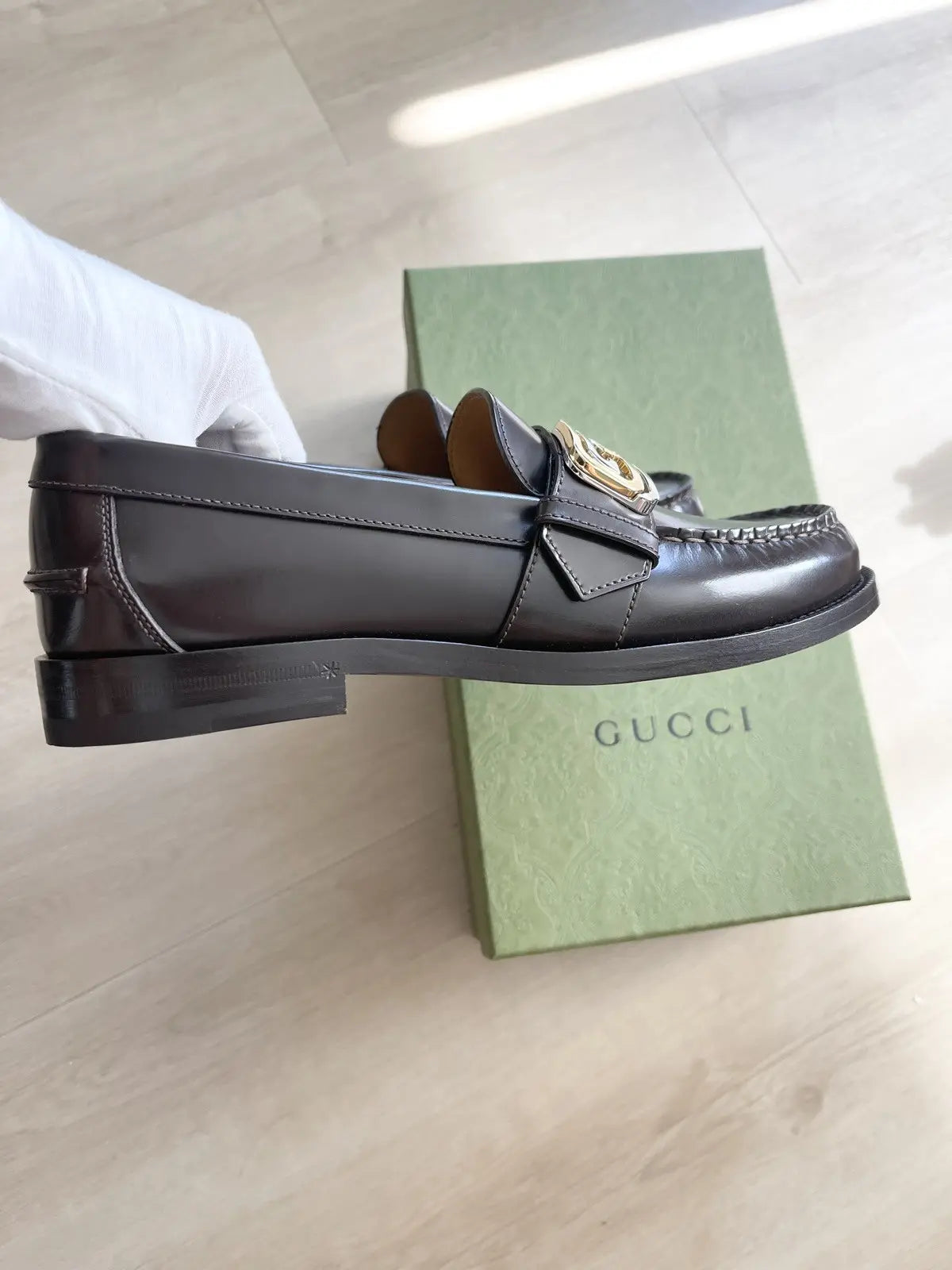 Gucci Logo Plague Leather Loafers