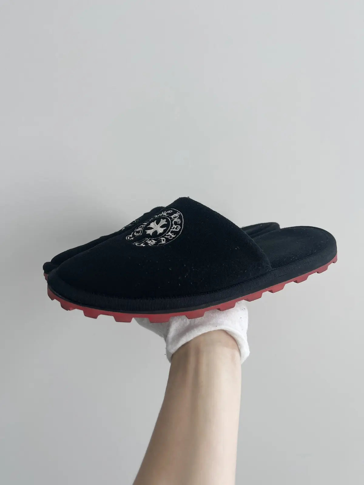Chrome Hearts Jumbo Embroidered Horseshoe Slippers