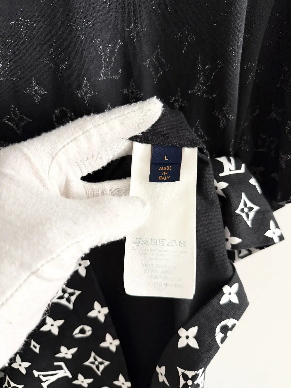 Louis Vuitton Gradient Monogram Tee