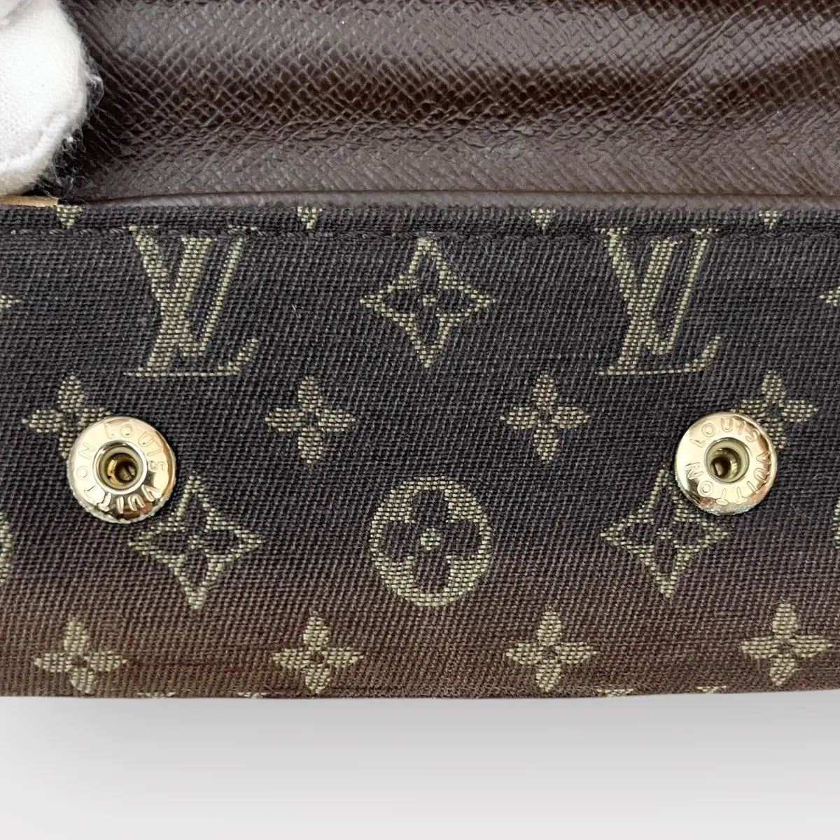 Louis Vuitton Mongram 4 Key Holder
