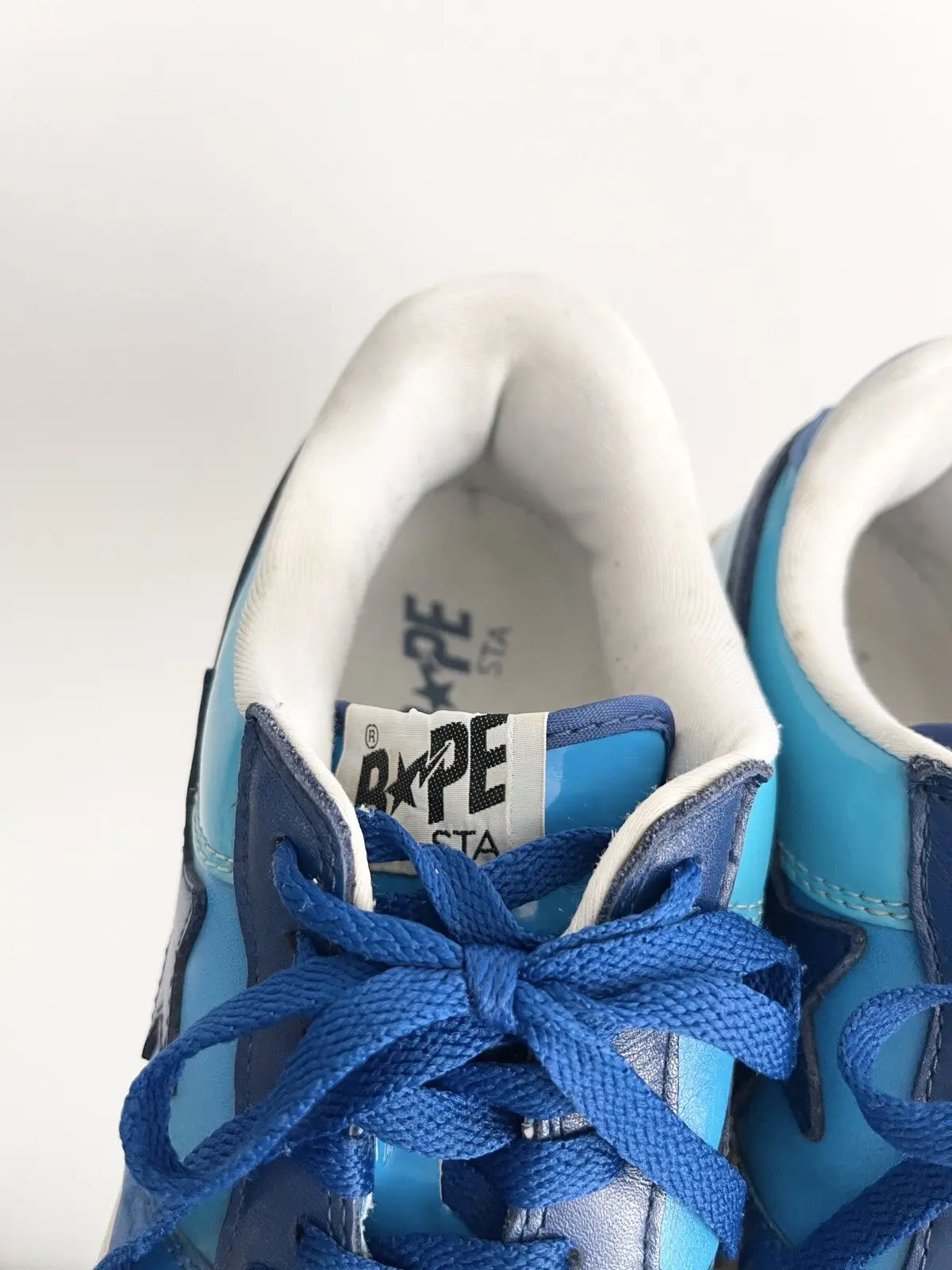 2000s Bape Colette Bapesta