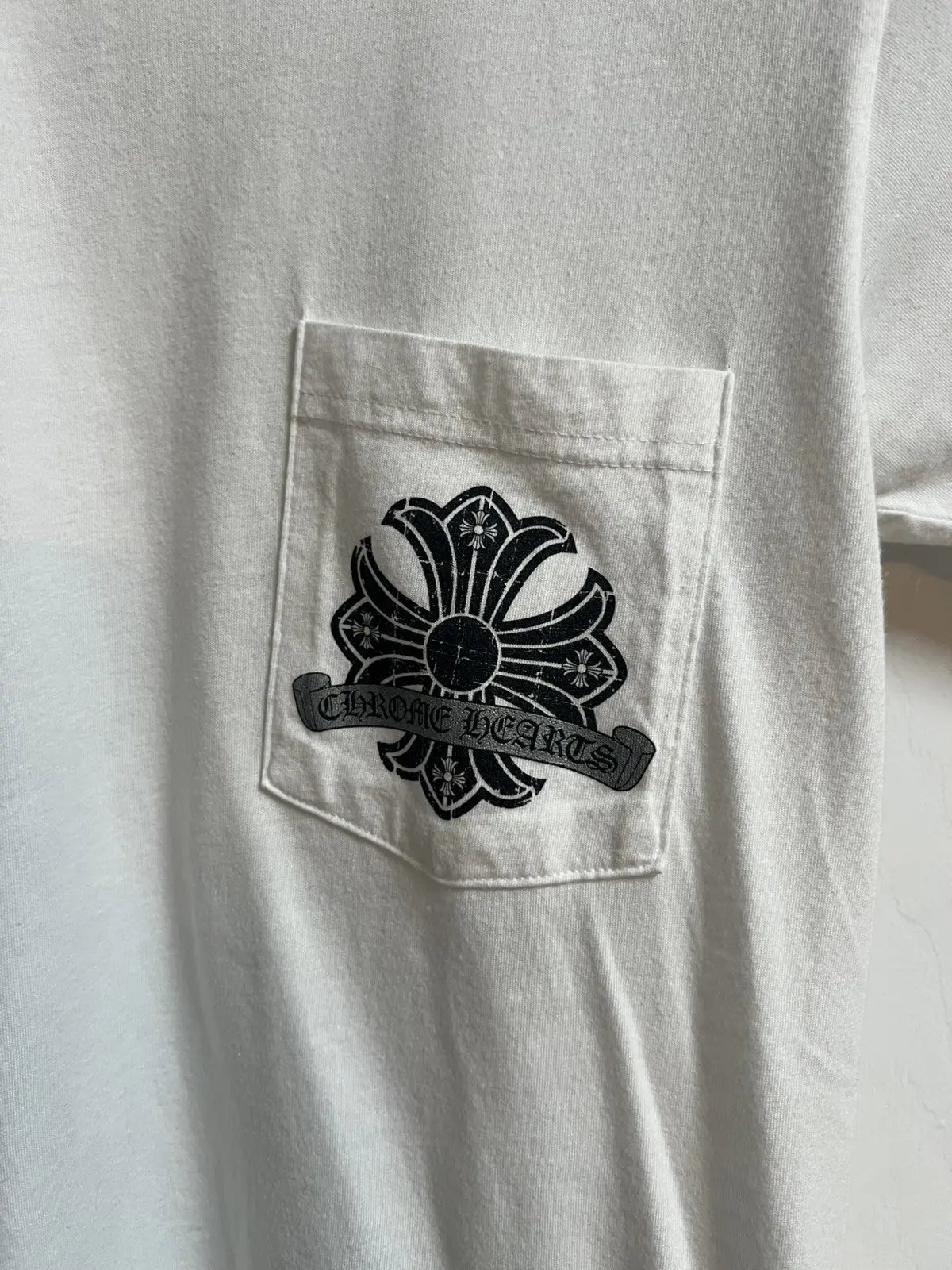Chrome Hearts Jumbo Horseshoe Cross Pocket Tee