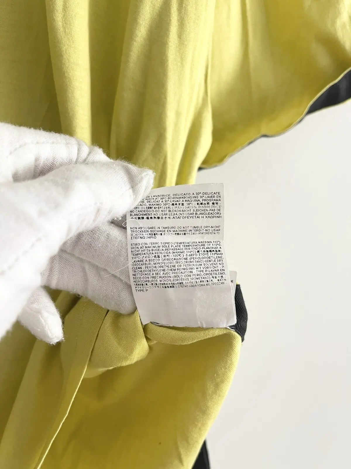 2010s Balenciaga Belt Buckle Black Lining Tee