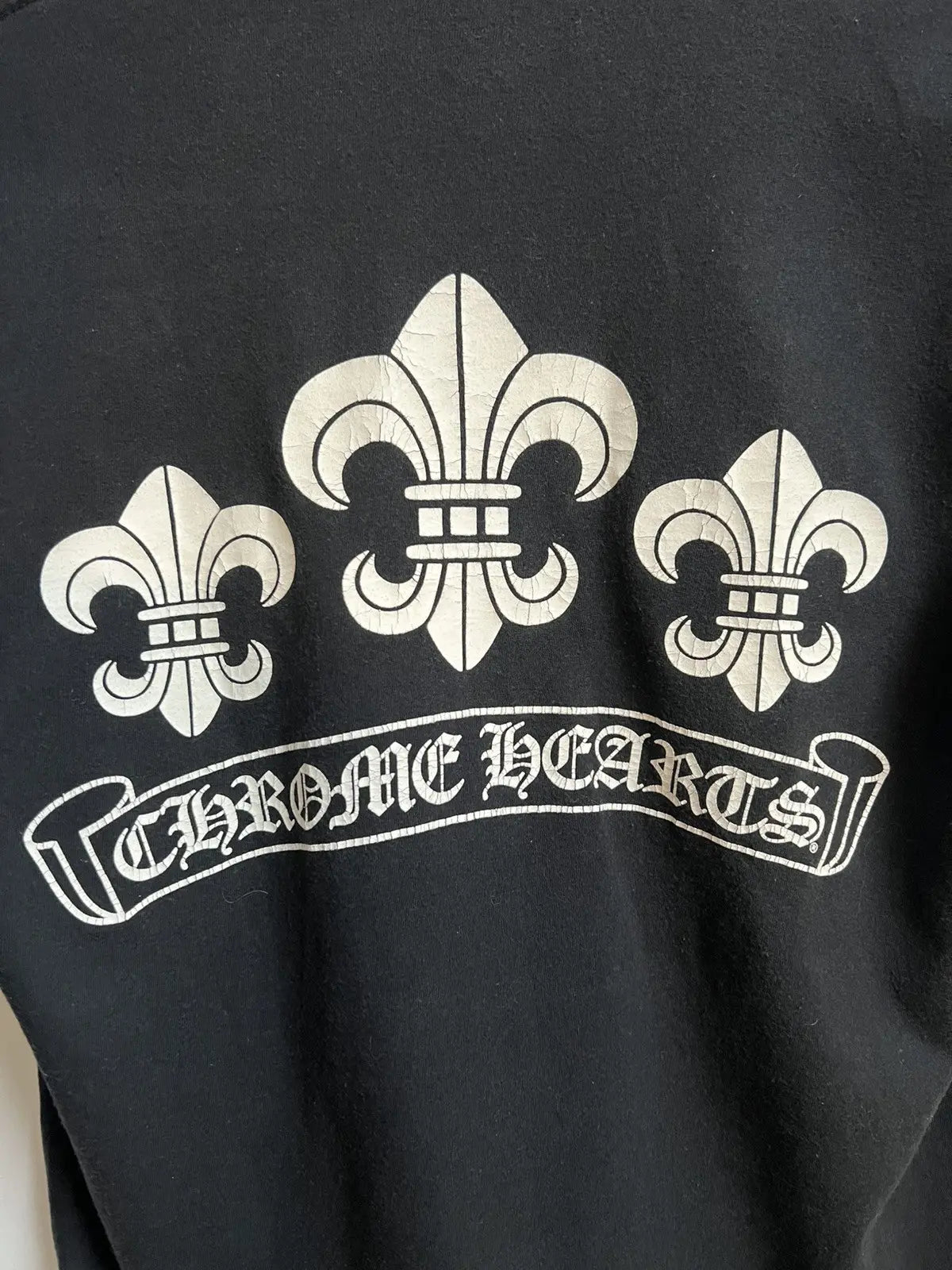 Chrome Hearts Triple Daggers Scroll Logo Tee