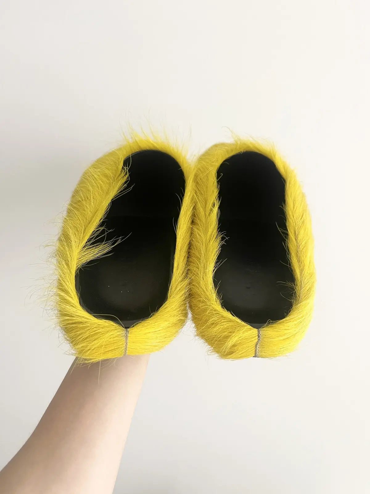 Marni Yellow Fussbett Loafers