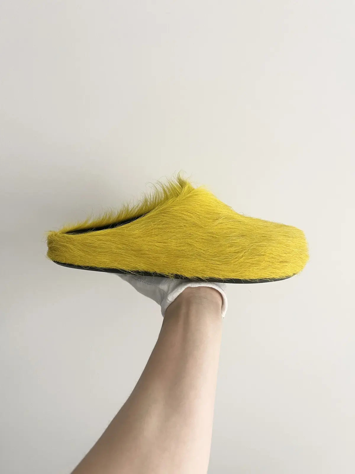 Marni Yellow Fussbett Loafers
