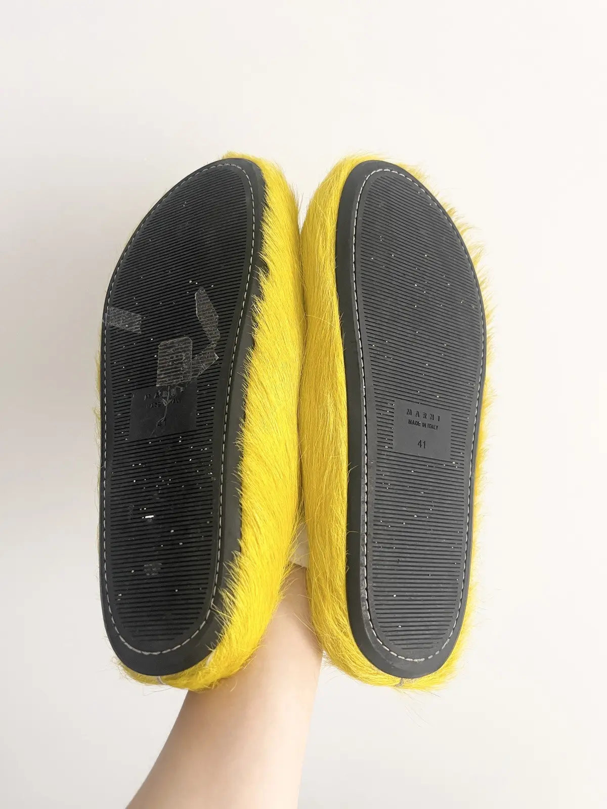 Marni Yellow Fussbett Loafers