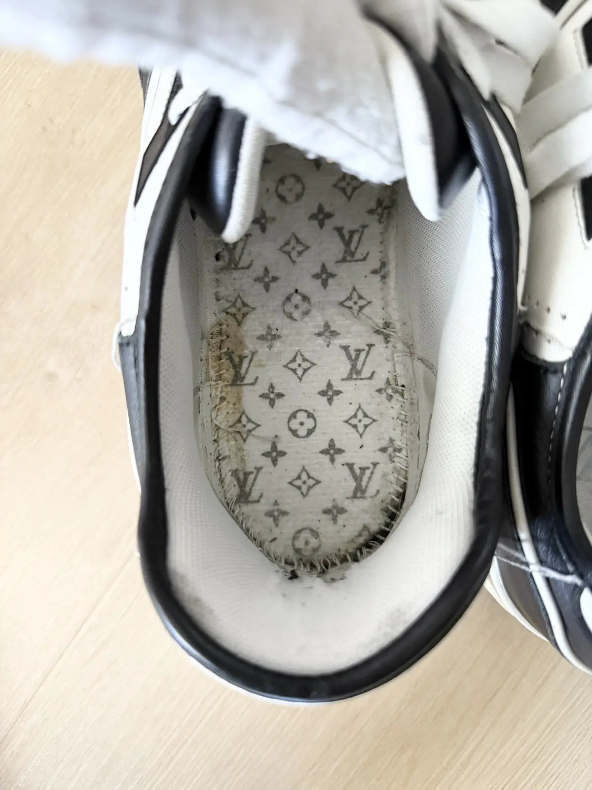 Louis Vuitton Trainer Virgil Abloh White Black Blue