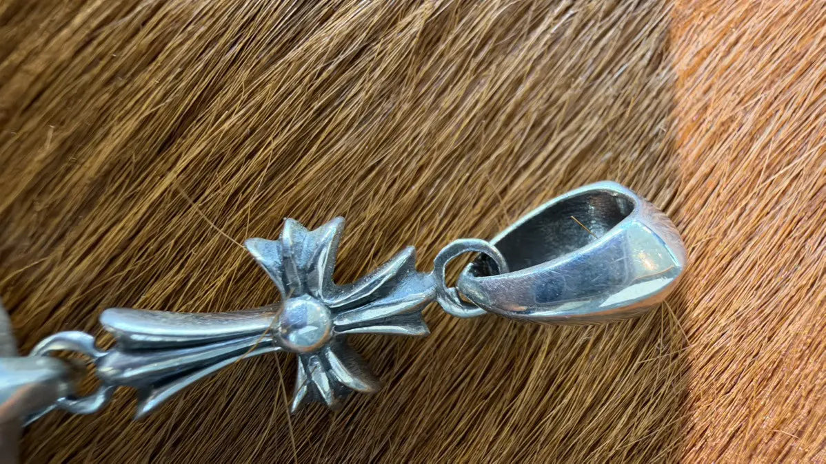 Chrome Hearts Eyewear Loop NTFL Pendant Chrome Hearts