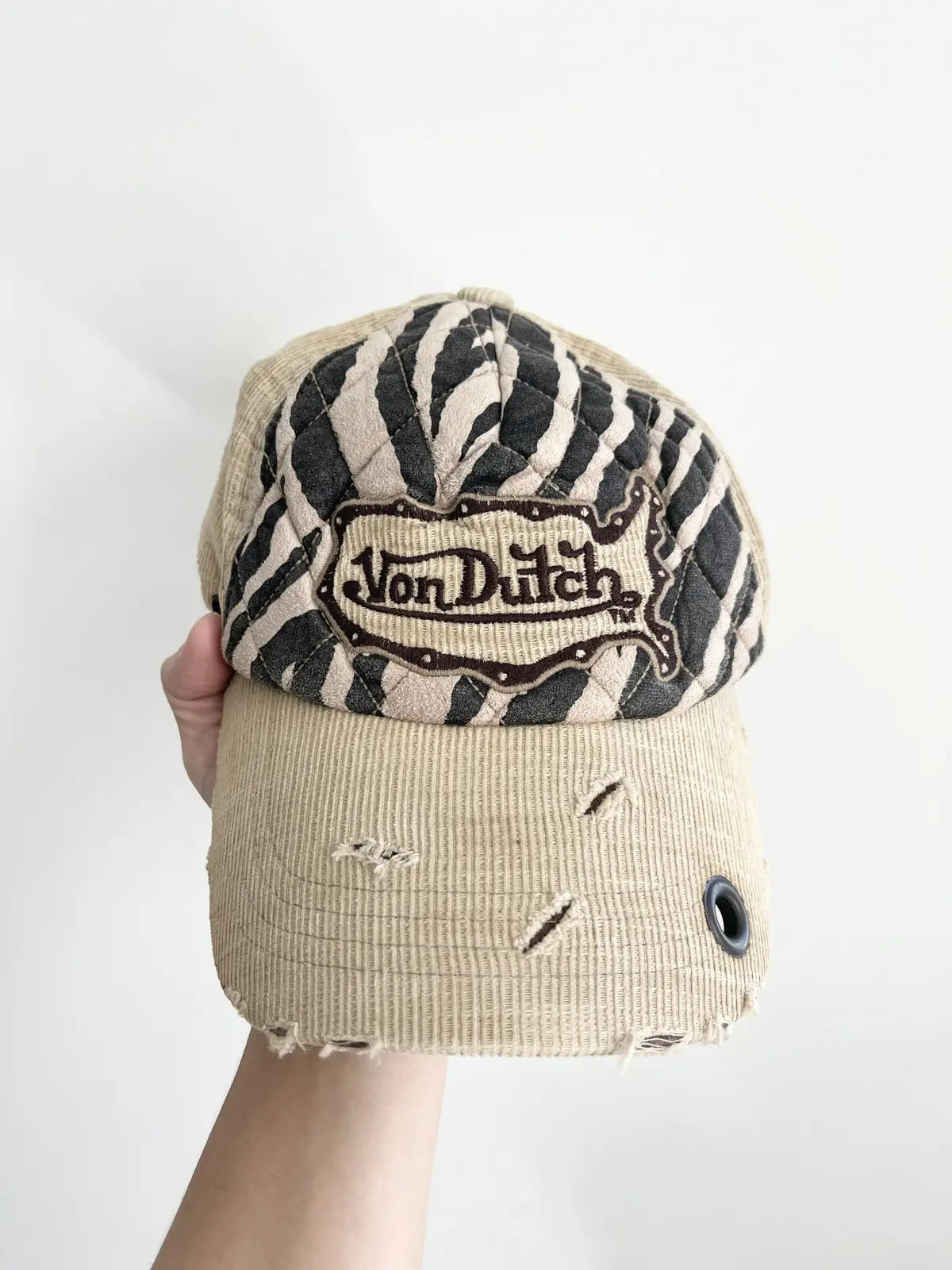 2000s Von Dutch Distressed Safari 32 Hat