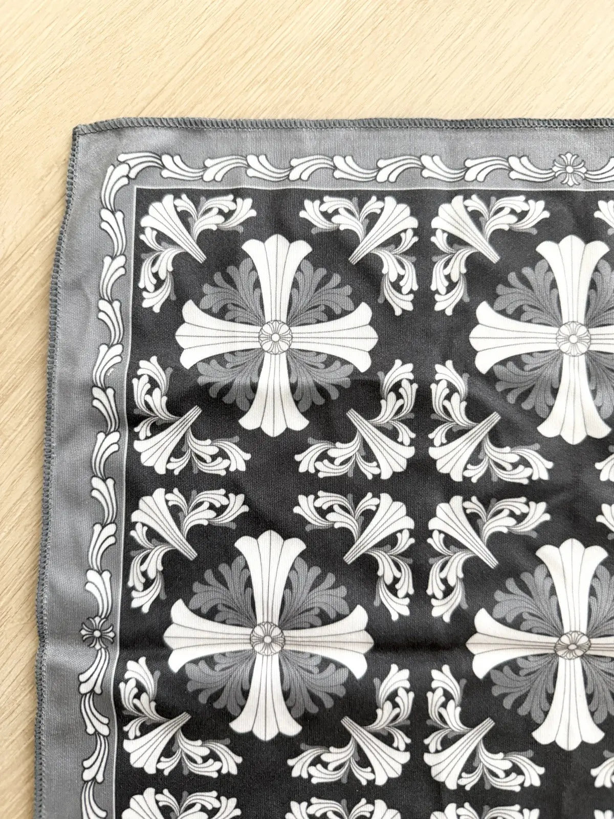 Chrome Hearts Sunglasses Case + Cloth