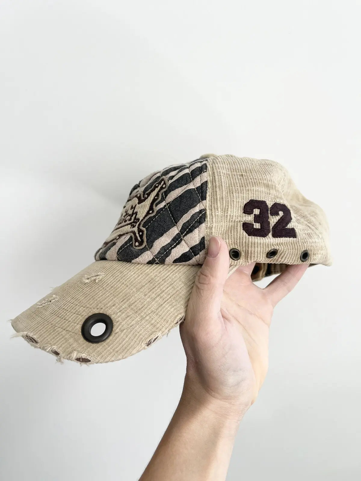 2000s Von Dutch Distressed Safari 32 Hat