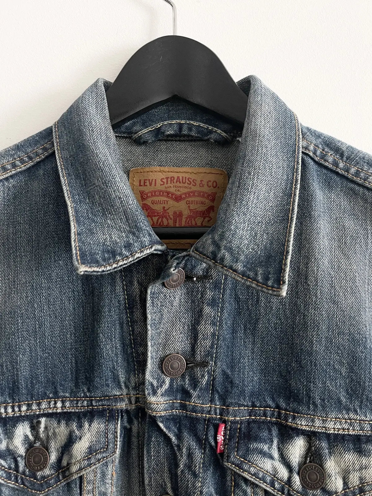 2000s Levi’s Big D Washed Denim Jacket