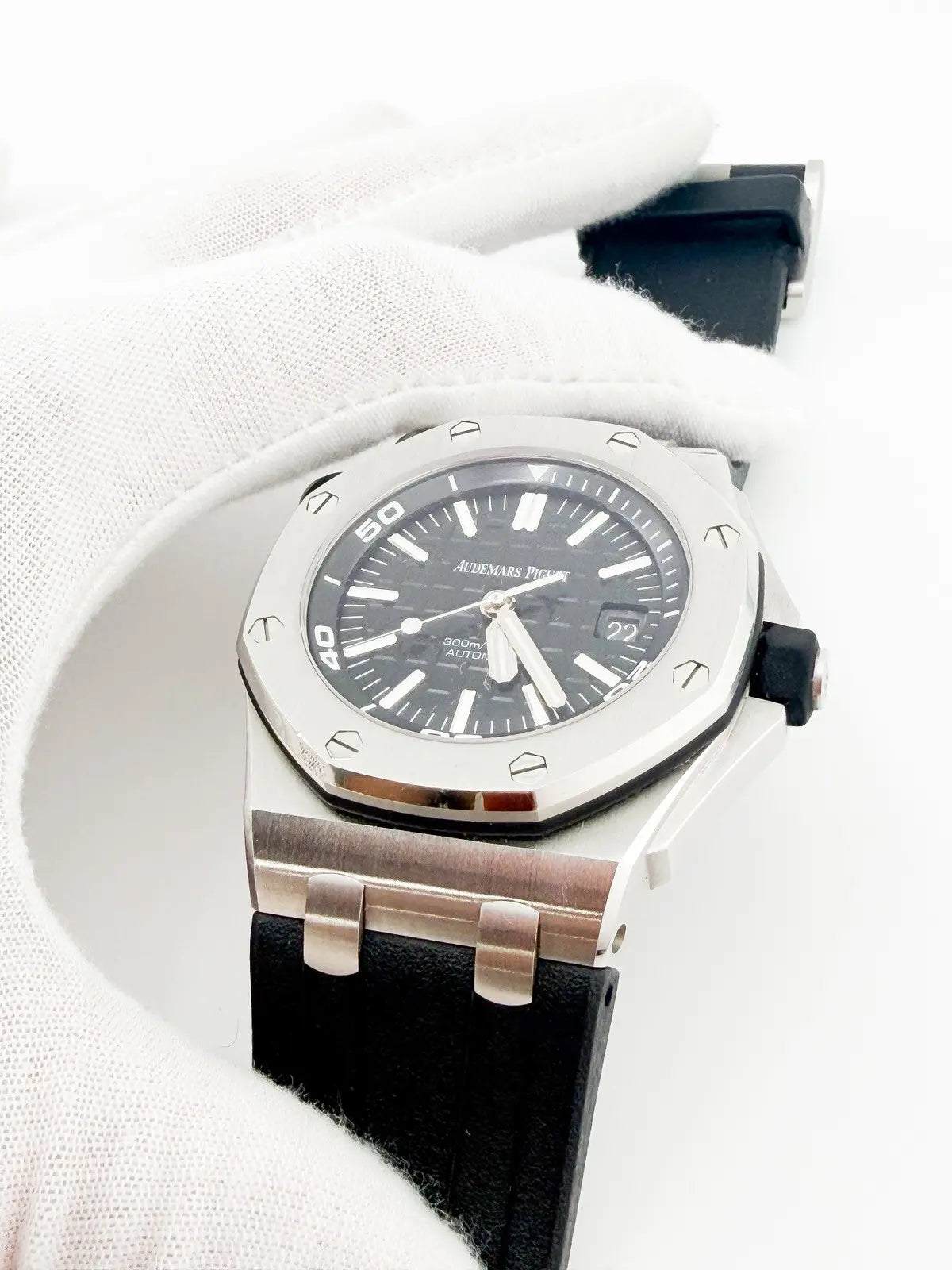 Audemars Piguet Royal Oak Offshore Diver Black Dial Auto Men's 42mm