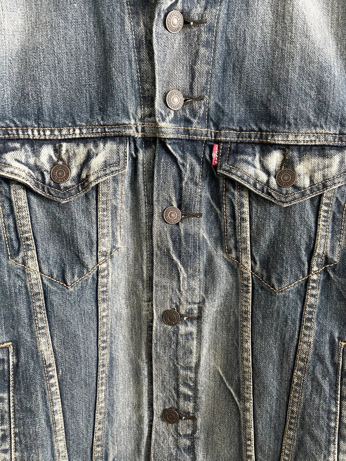 2000s Levi’s Big D Washed Denim Jacket