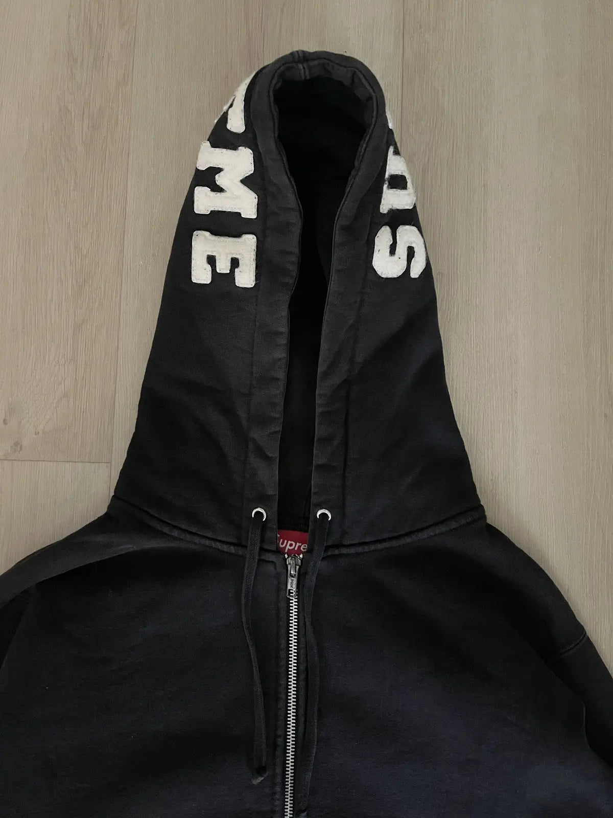 2010s Supreme Hooded Logo Hoodie