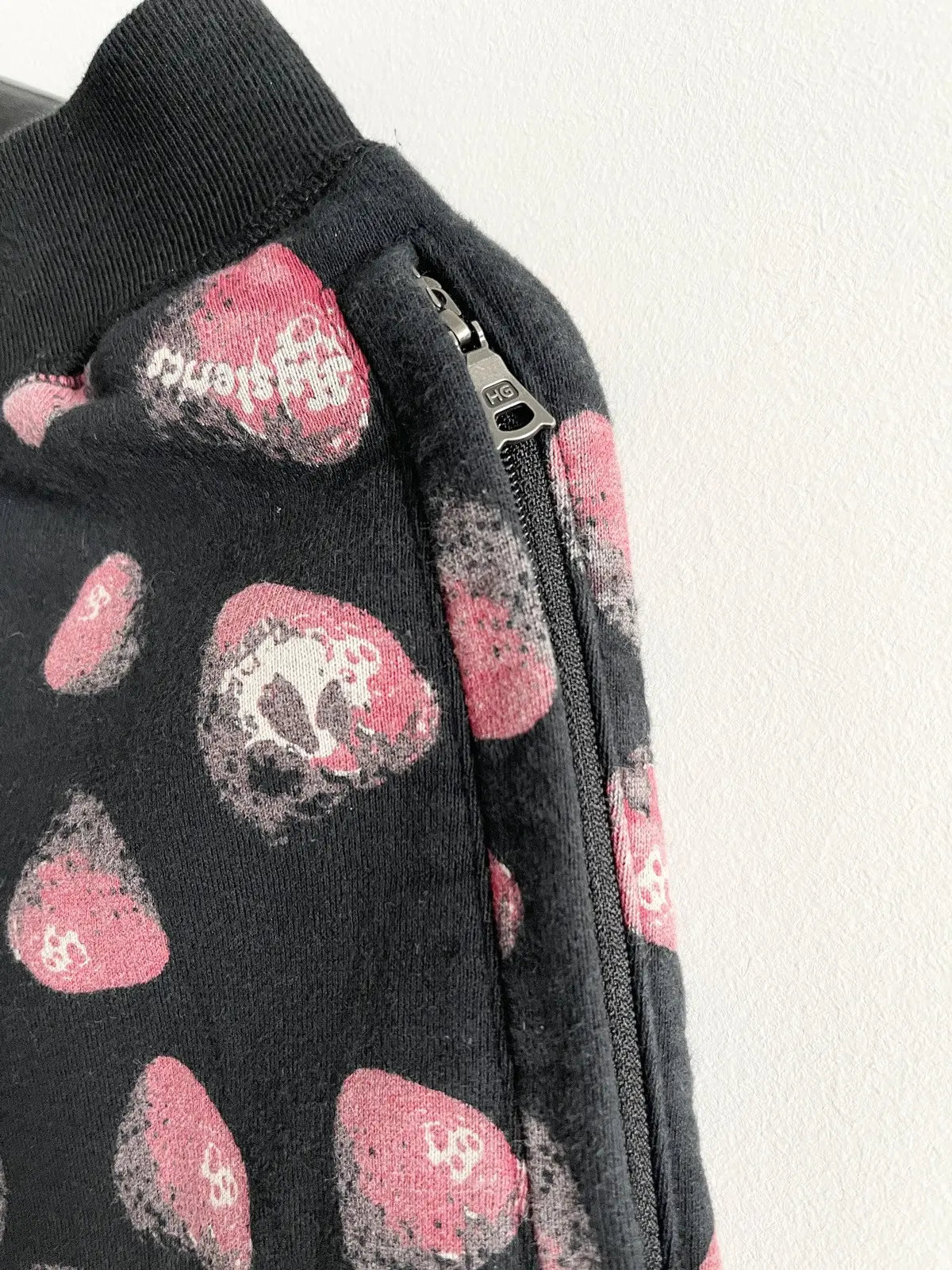 2000s Hysteric Glamour Strawberry Skull Sweatpants