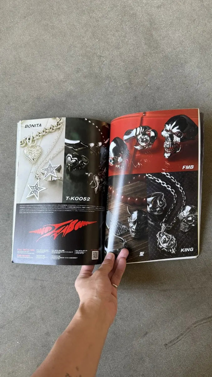 Vintage Japanese Sliver Magazine