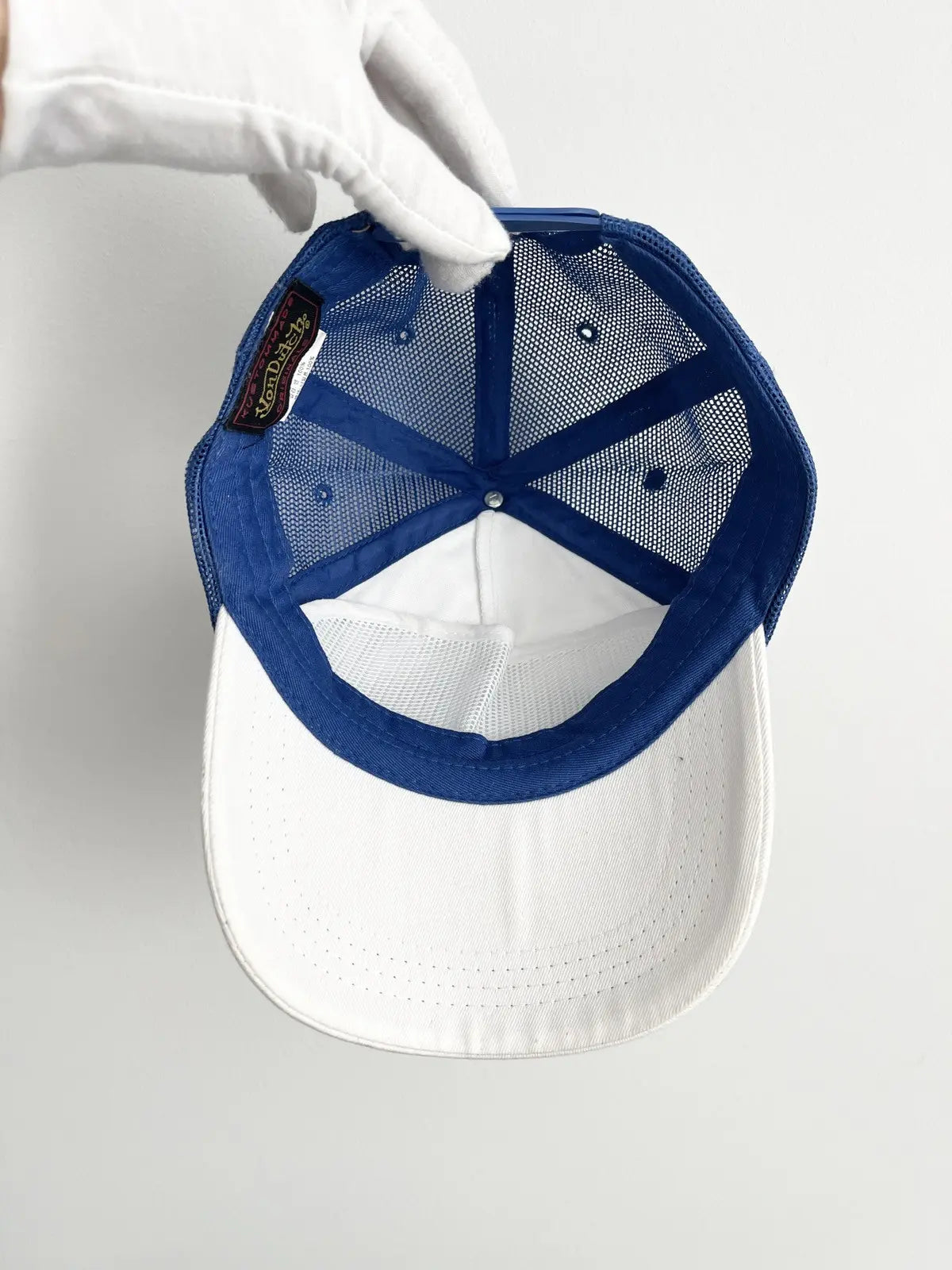 2000s Von Dutch Ocean Round Logo Hat