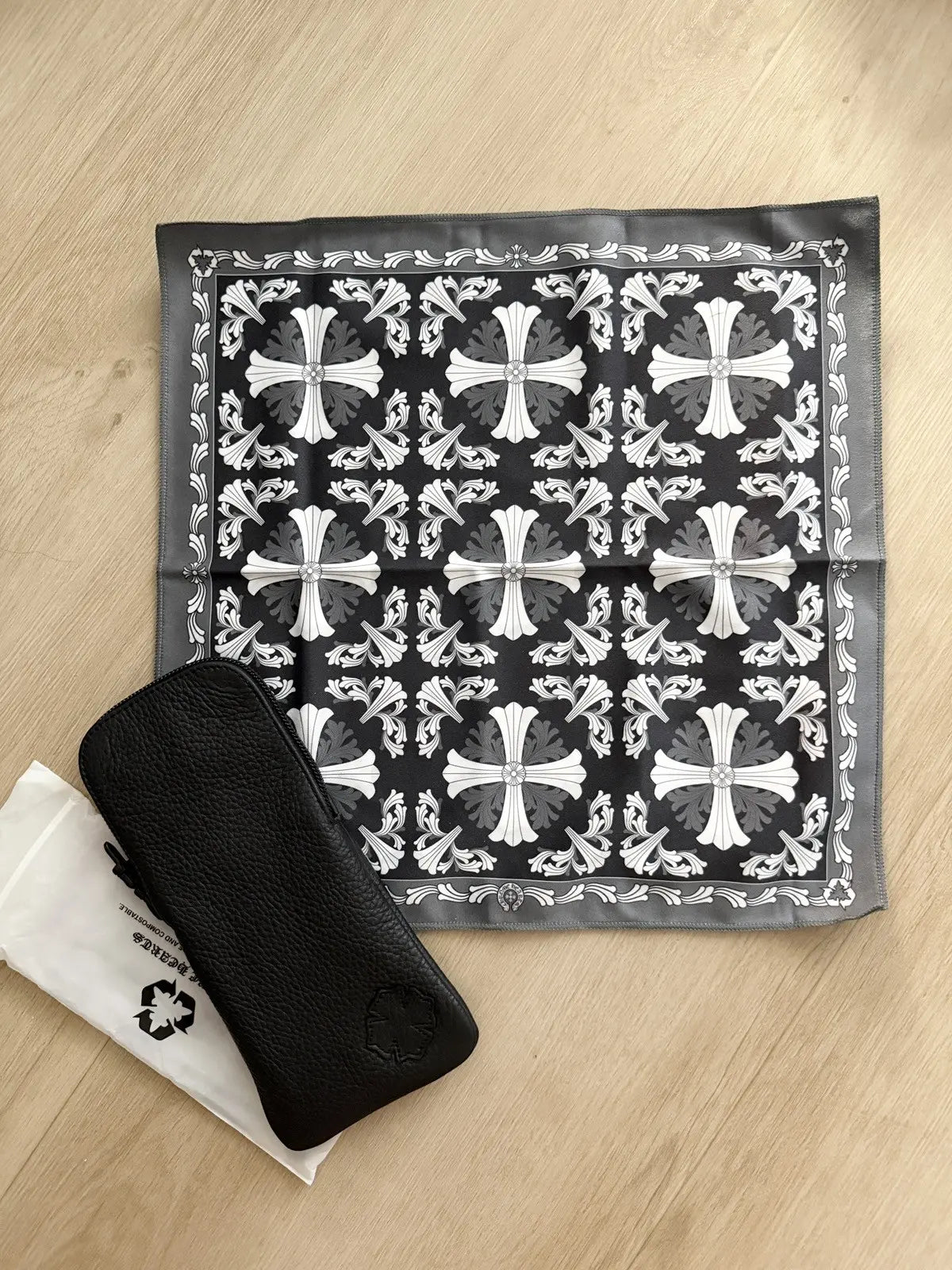 Chrome Hearts Sunglasses Case + Cloth