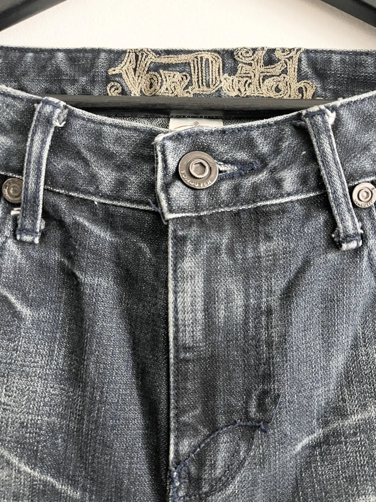 2000s Von Dutch Back Pocket Jumbo Logo Denim Jeans