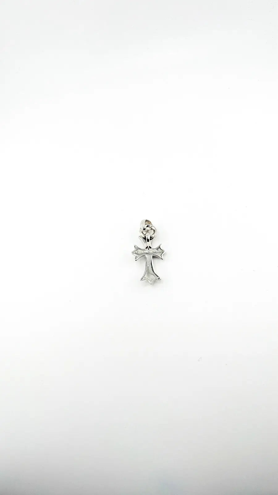 Chrome Hearts 18K White Gold Emerald Vine Cross Pendant Chrome Hearts