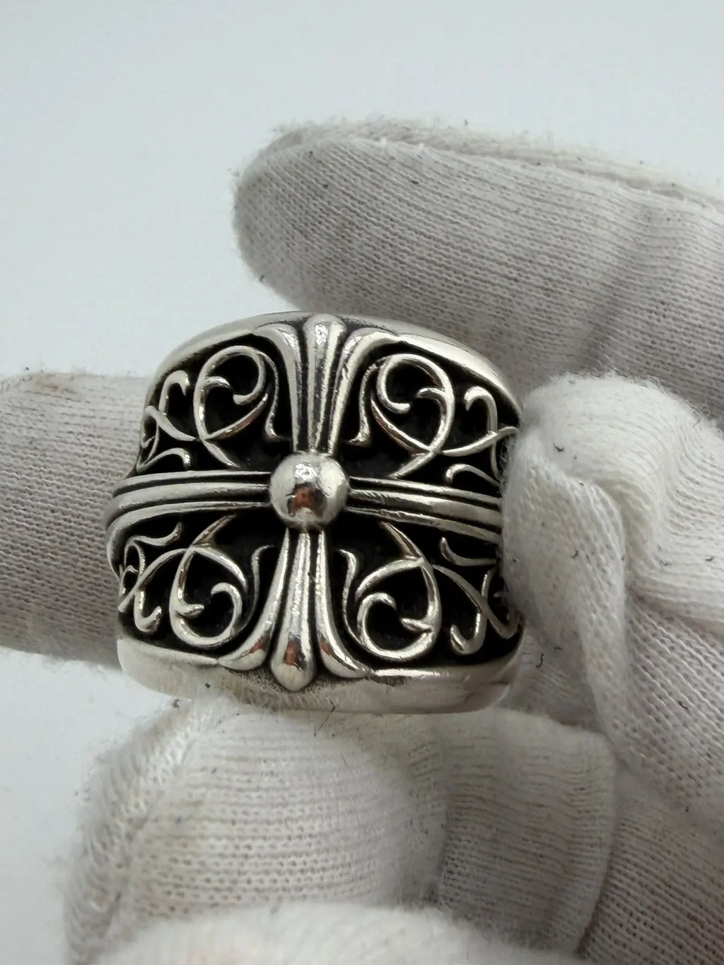 Chrome Hearts Oval Cross Ring