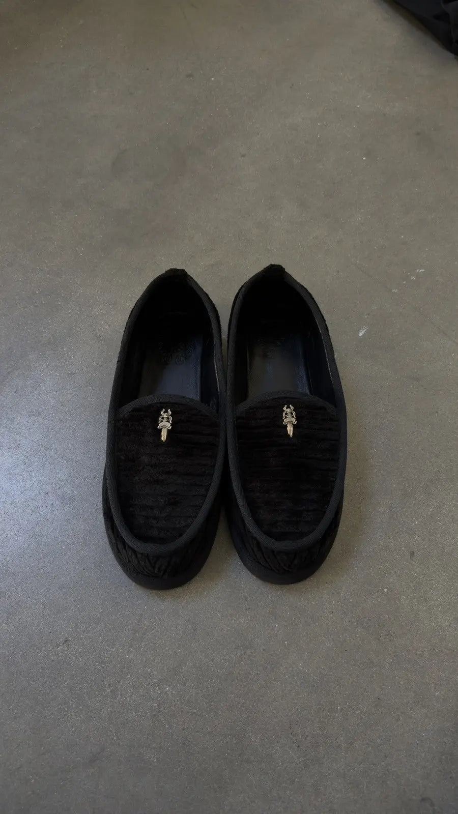 Chrome Hearts Black Corduroy Dagger Slippers
